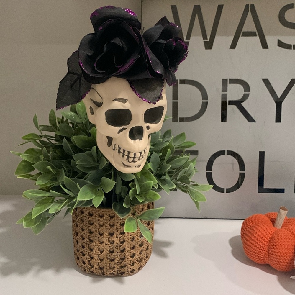 Halloween decor skull